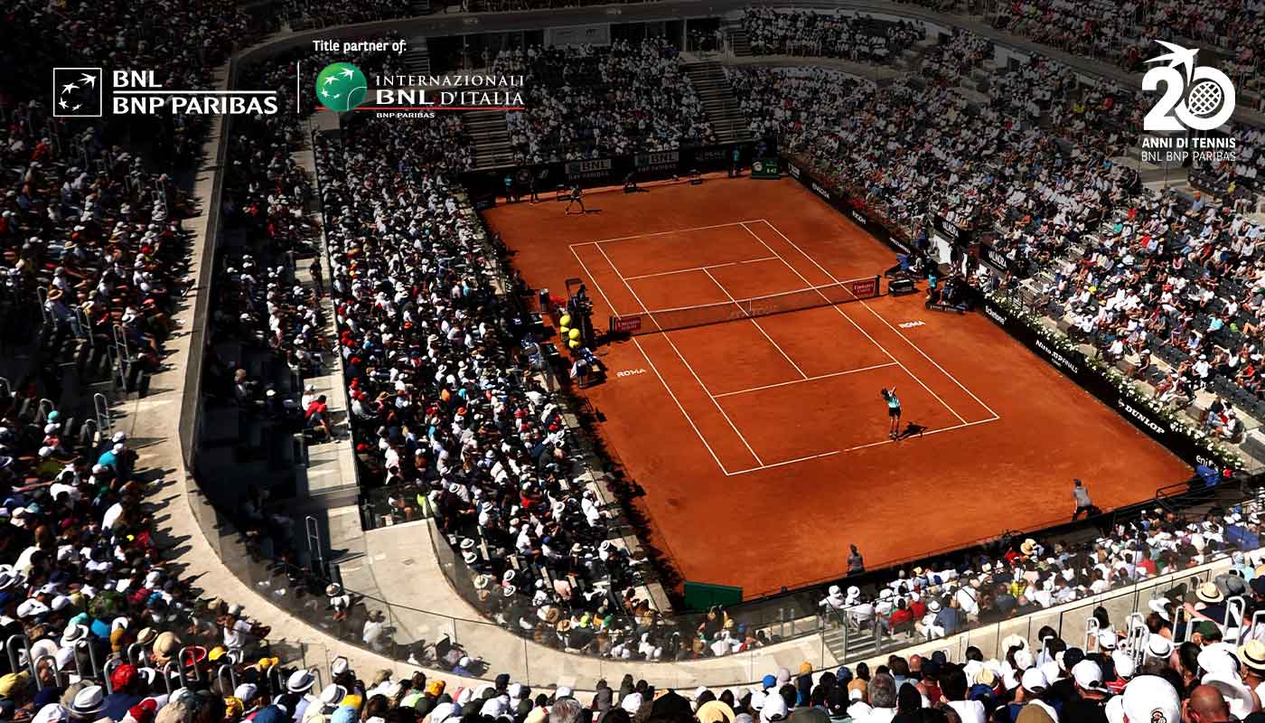 Vista panoramica del campo centrale di tennis al Foro Italico di Roma